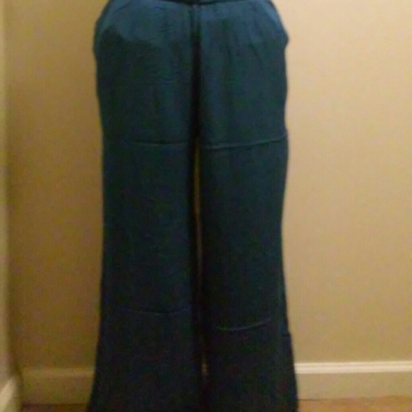 Ladies pants - Picture 2 of 3