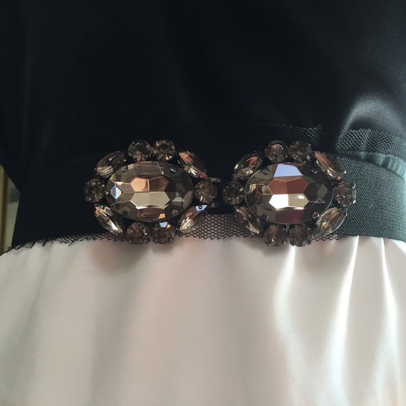 BCBG GENERATION MAXAZRIA GARDENIA BLK WHITE DRESS - Picture 3 of 4