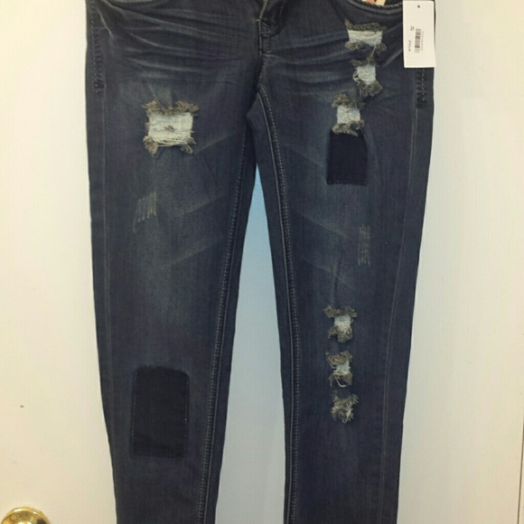 43 off Dollhouse Denim Dollhouse denim Skinny jeans/roll up capris