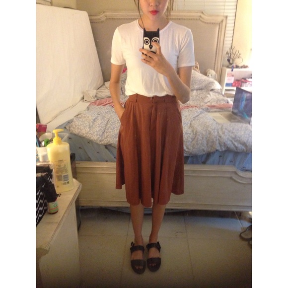 Vintage looking skirt - Picture 3 of 3