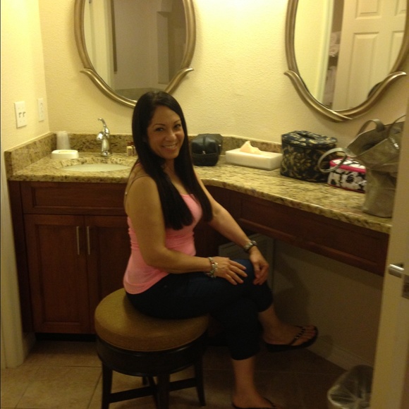 💕Welcome to my closet💕 - Picture 7 of 12