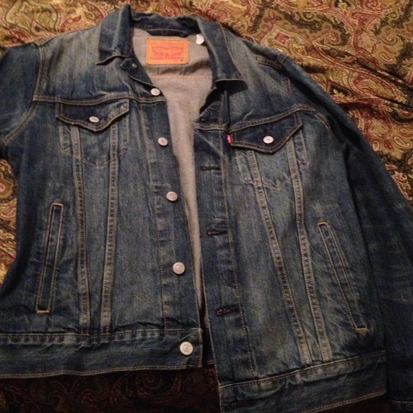 Levi's men jean jacket