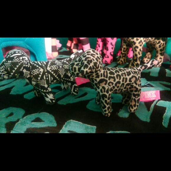 ❌SOLD❌2 Mini PINK dogs. - Picture 1 of 2