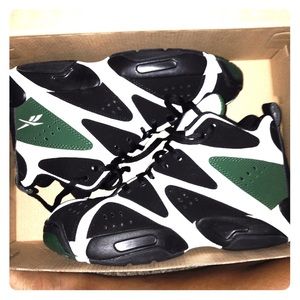 Kamikaze Reebok size 4.5 10/10 condition