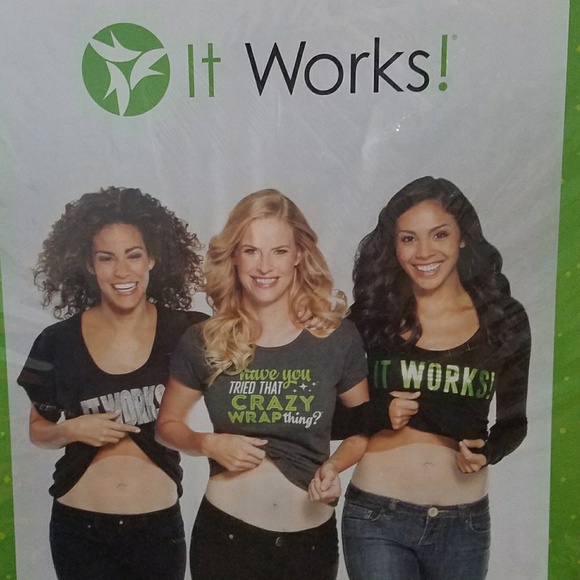 Meet your Posher, Taangela It Works distributor! - Picture 5 of 6