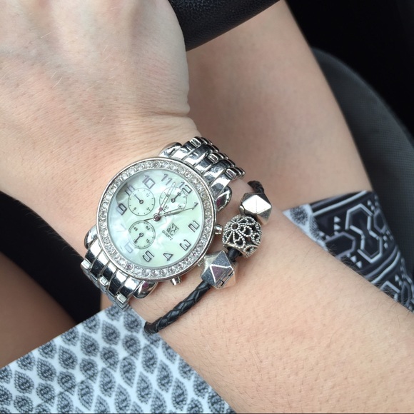 My pandora charms/bracelets - Picture 4 of 4