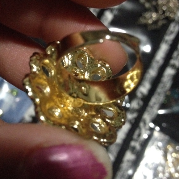 Ring - Picture 2 of 2