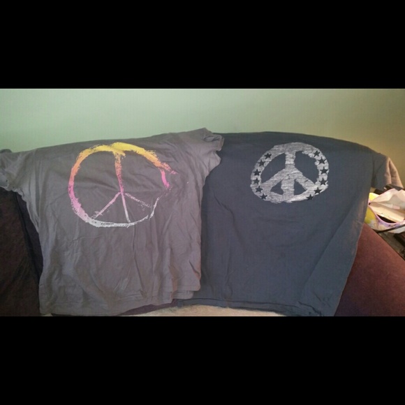SOLD - Two Gap short sleeve tees L/XL