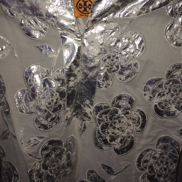 Tory burch tunic with silver flower pattern - Picture 4 of 4