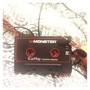 Monster cassette adapter aux cord