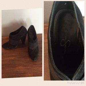 Jessica Simpson heels