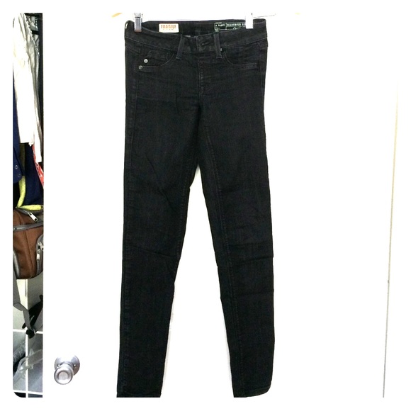 Black Skinny Jean