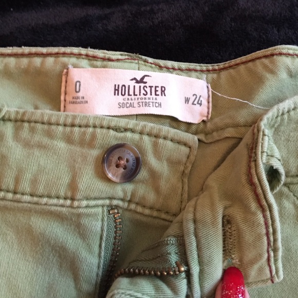 Hollister short shorts. - Picture 3 of 4