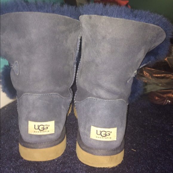 Short Navy Blue Bailey Button Women's 9 - Picture 3 of 4