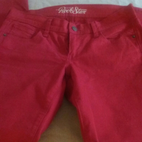 Red skinny jeans