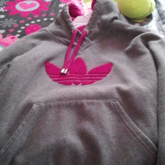 Shorts - Picture 3 of 3