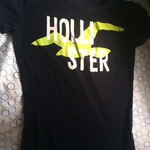 Hollister t-shirt