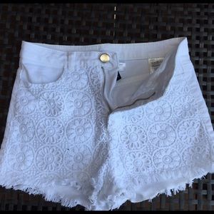H&M white floral shorts