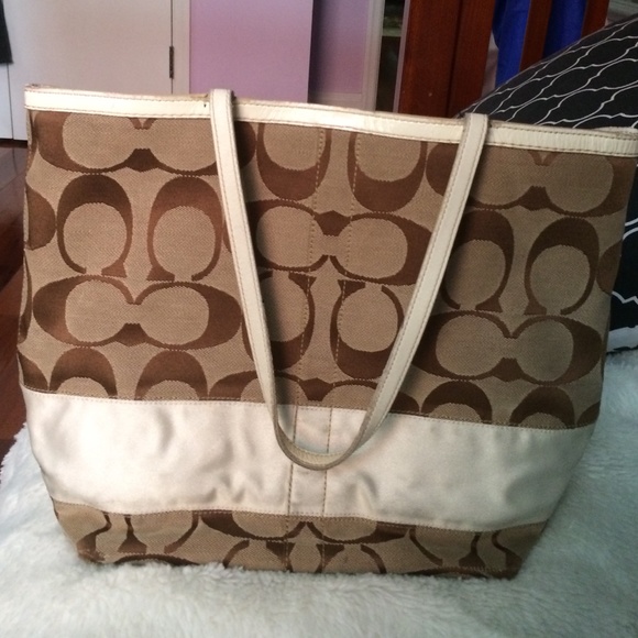 Authentic Coach Tote: REDUCED🤑
