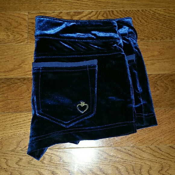 Shorts - Picture 2 of 2