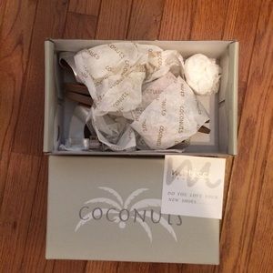 Coconuts Shoes - NWT neutral & metallic sandals β Coconuts Shoes - NWT neutral & metallic sandals β