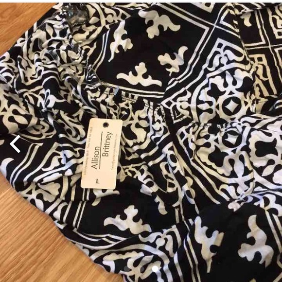 Sold ! NWT black n white maxi - Picture 3 of 3