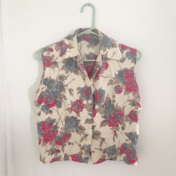 Vintage floral crop button up