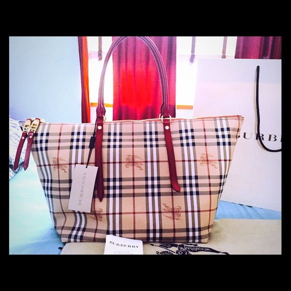 SOLD!!!!!!!!!!!💯Authentic!!! Brand new Burberry