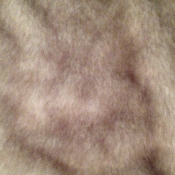 Red vest - Picture 2 of 4