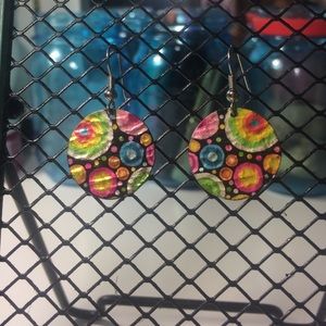 Circle earrings with a circle design on top