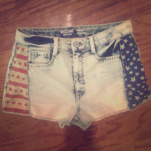 🇺🇸Patriotic High Rise Shorts🇺🇸