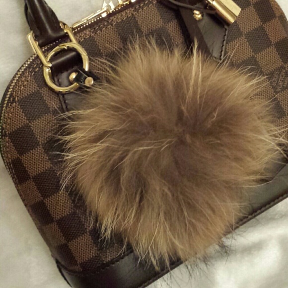 Mocha Fur Ball Keycharm0