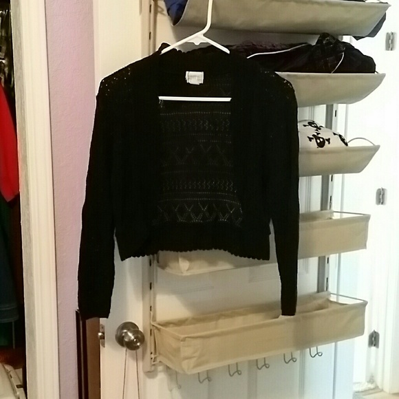 Black shrug