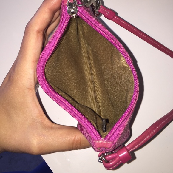 Hot pick Coach wristlet - Picture 4 of 4