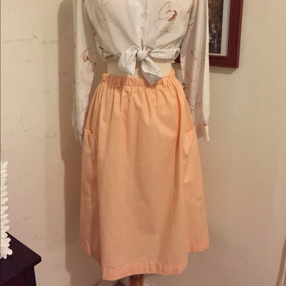 70s peach skirt with side pockets