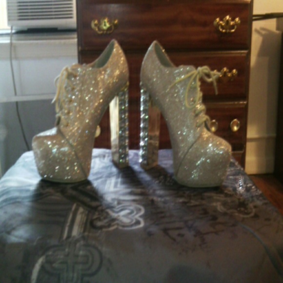 ** TRADE WITH WINTERSVIXEN **Wild Rose Shoes