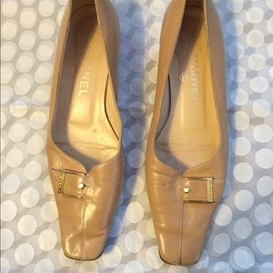 Vintage Chanel Camel Leather Flats