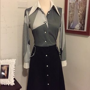 1970s button front shirt dress.