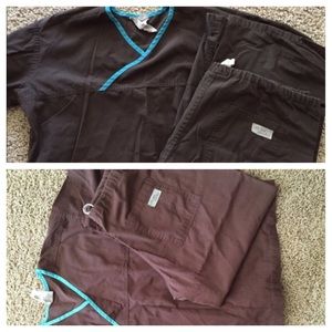 UrbaneScrubs DarkBrown/Brown scrubs