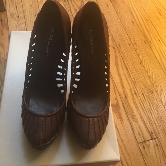 SOLD - Picture 2 of 4