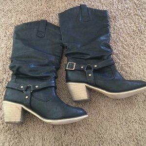 Black cowboy boots