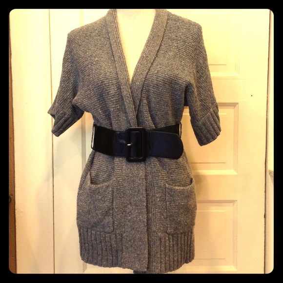 Lauren Conrad Sweaters - 🎉H.P 1/4/16🎉LAUREN CONRAD BELTED GRAY SWEATER🌺