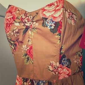 Never been worn floral mid thigh dress