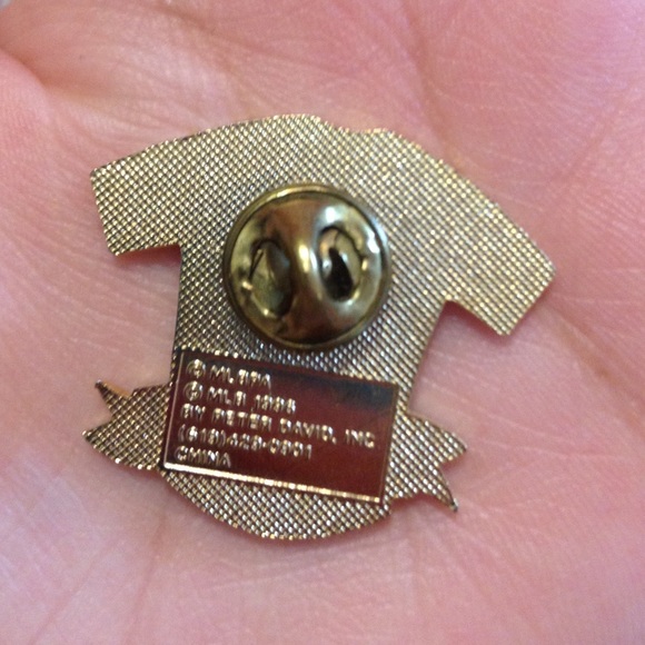 baseball pin - Picture 2 of 2