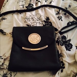 Michael kors crossover bag