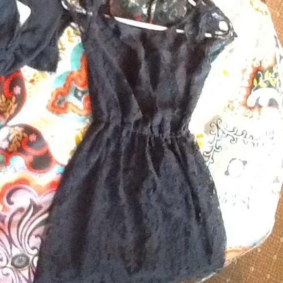 Hollister lace dress (navy blue)
