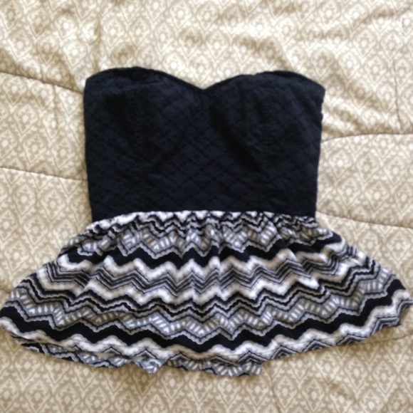 Baby doll/ peplum strapless shirt