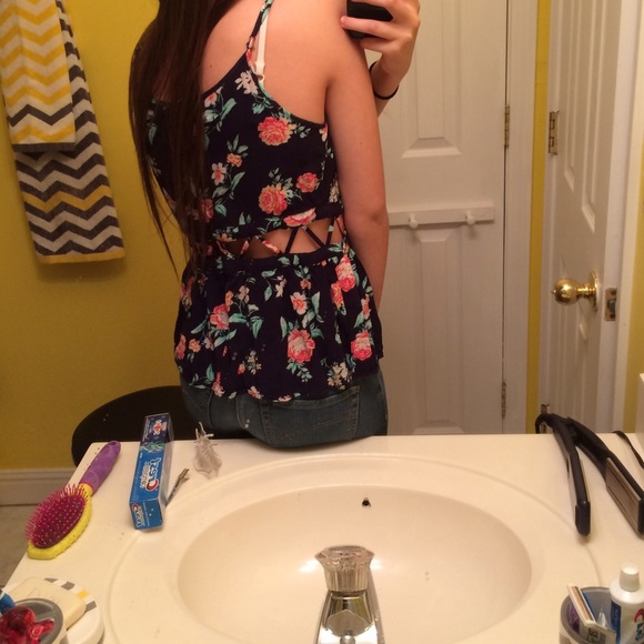 Top - Picture 3 of 3