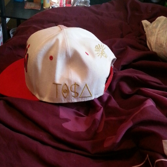 Bulls snap back - Picture 3 of 4