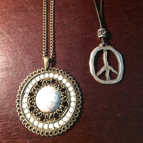 Statement necklaces! All jewelry 3/$15!✨